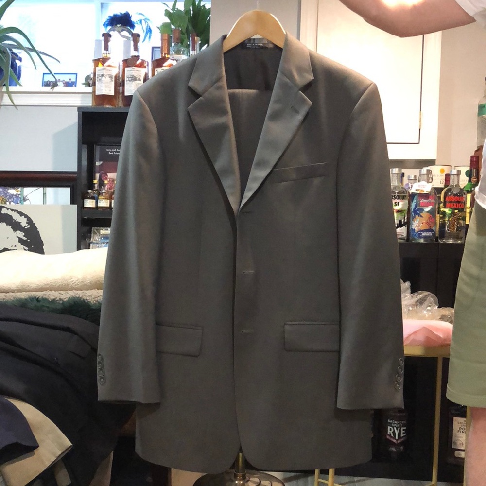 Men’s suit!
